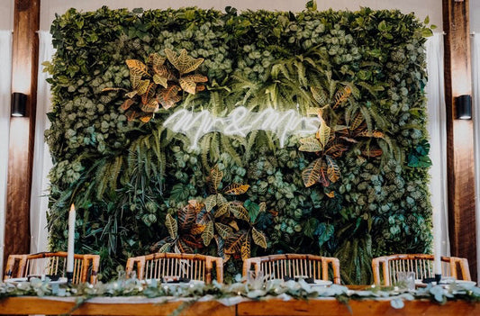 Mr & Mrs - Neon Sign Sale