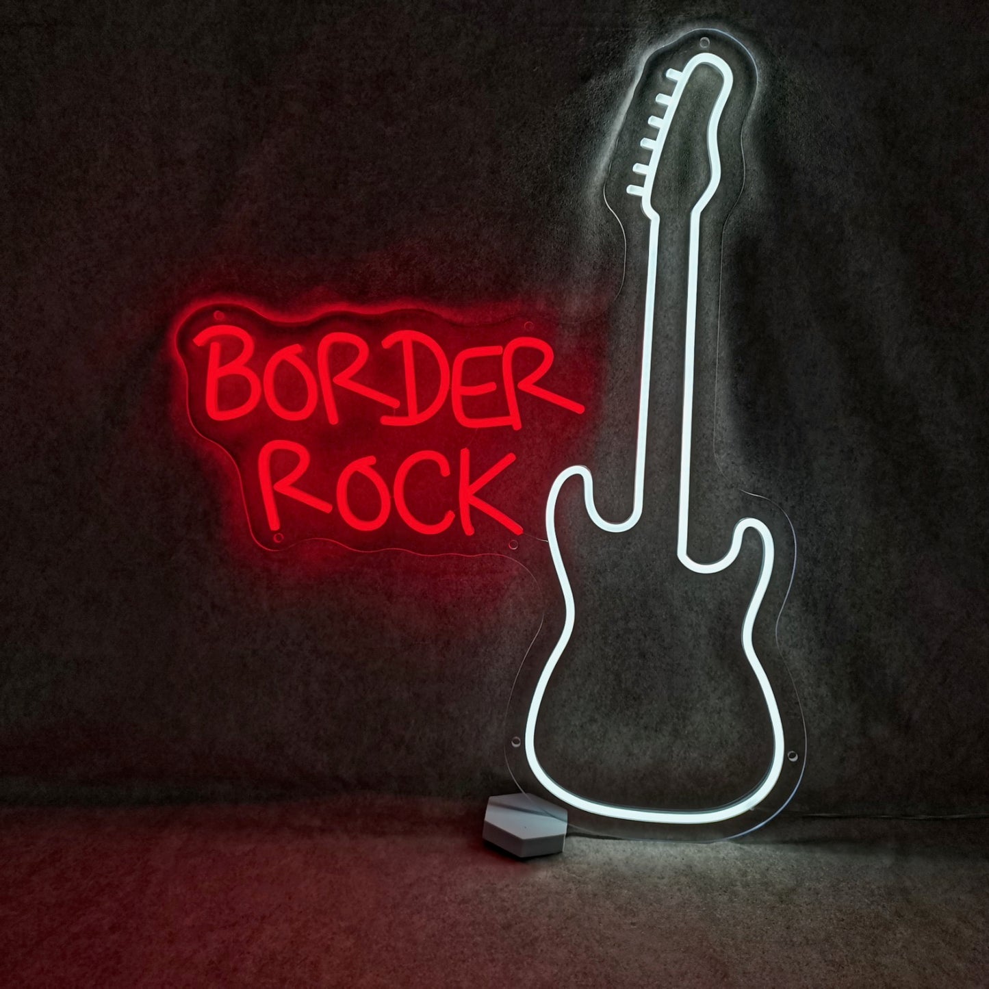 Border Rock - Cue Signs